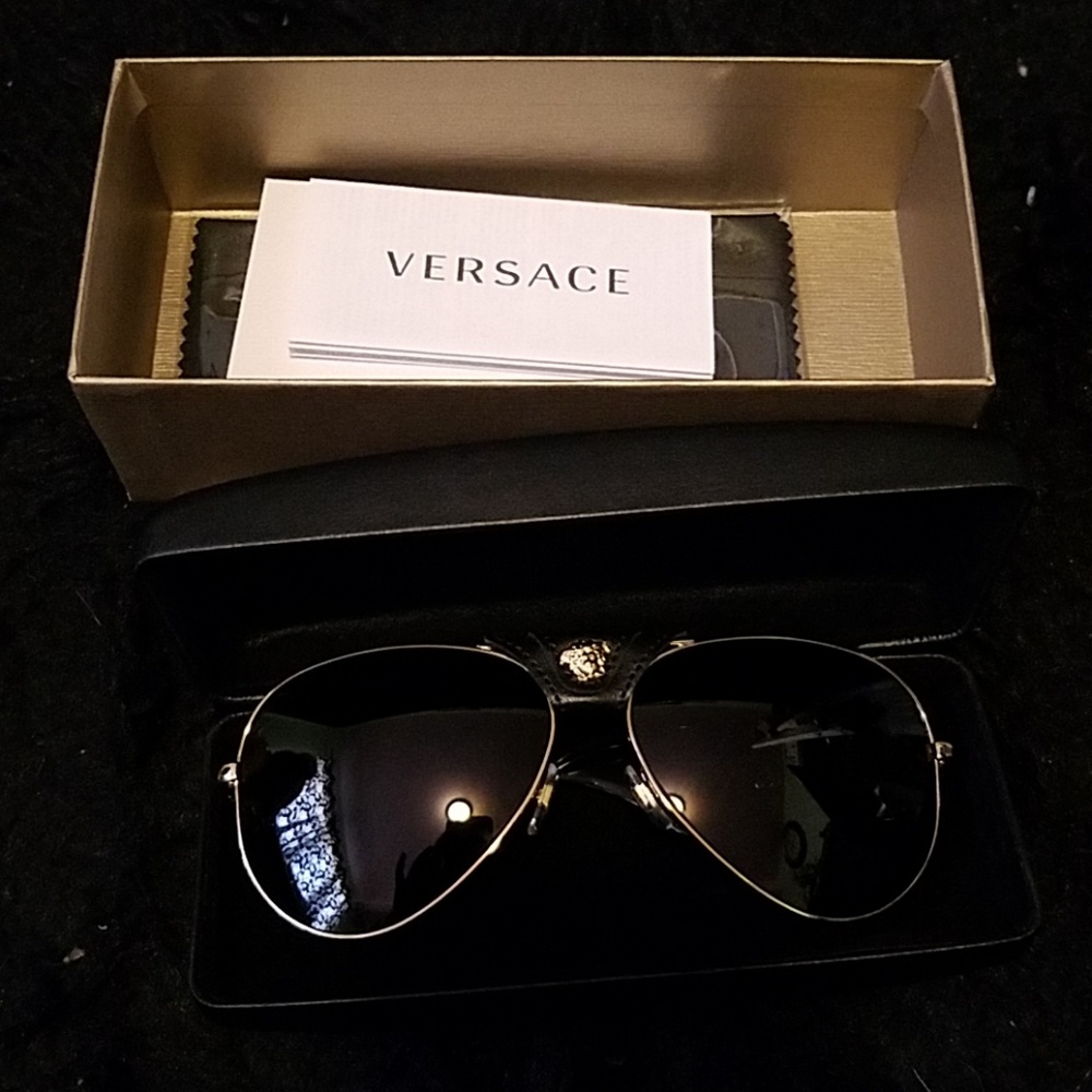 Versace Sunglasses 2150Q
